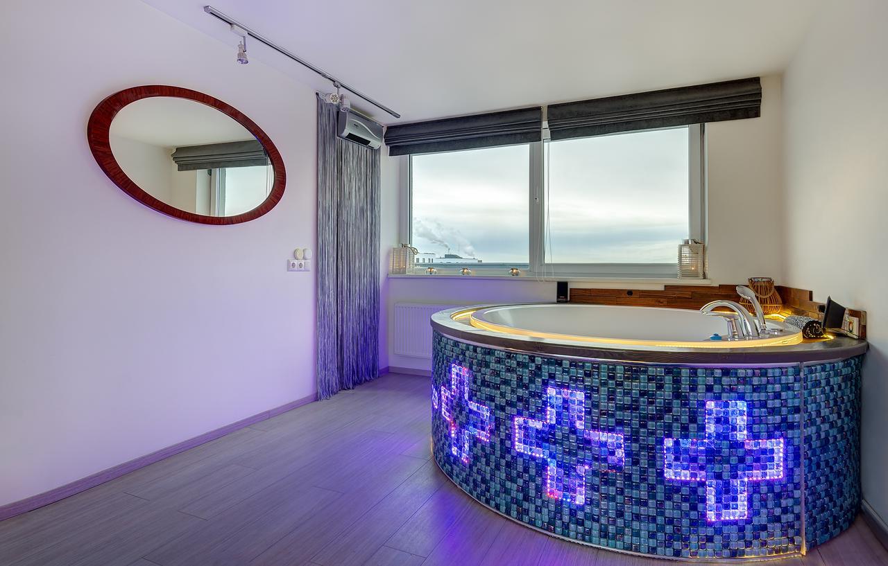 June Street Spa Apartments Wilna Exterior foto